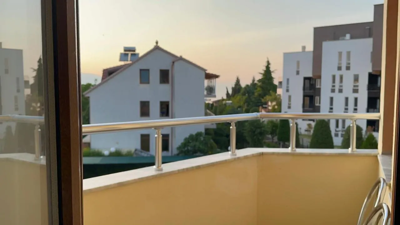 Rritja E Koranit Hotel Tushemisht