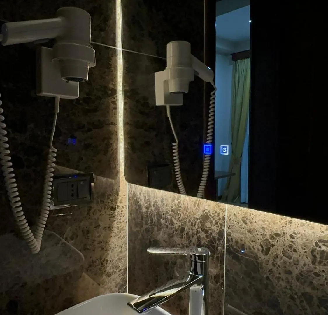 Rritja E Koranit Hotel Tushemisht 4*,  Albania