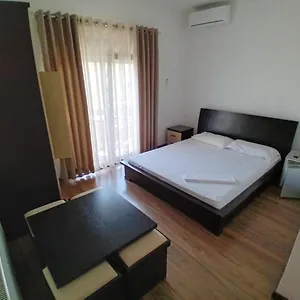 Hotel Yjet
