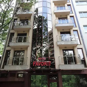 κάντε κράτηση εδώ