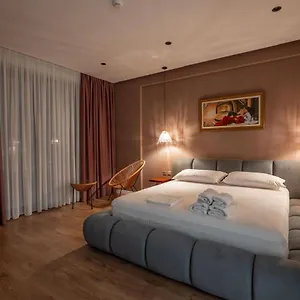 Aparthotel Juer